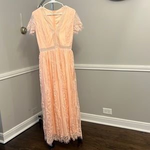 Women's V Neck Floral Lace Long, Short Sleeve Dress (Size Small)